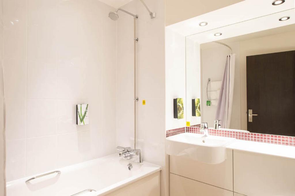 Premier Inn London Romford Central Oda fotoğraf