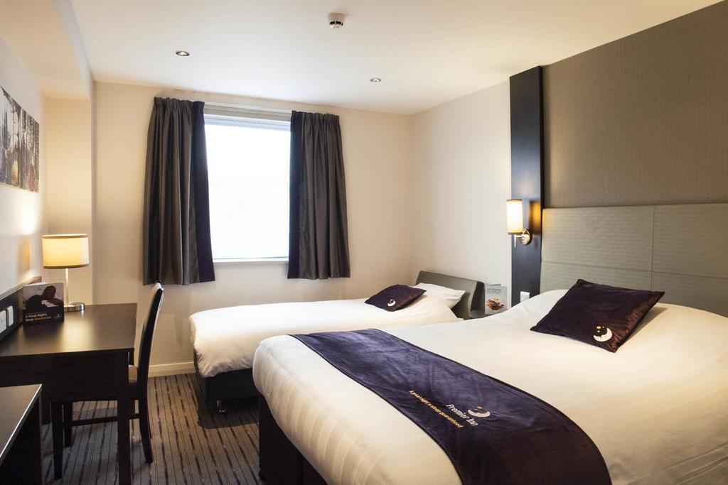 Premier Inn London Romford Central Oda fotoğraf